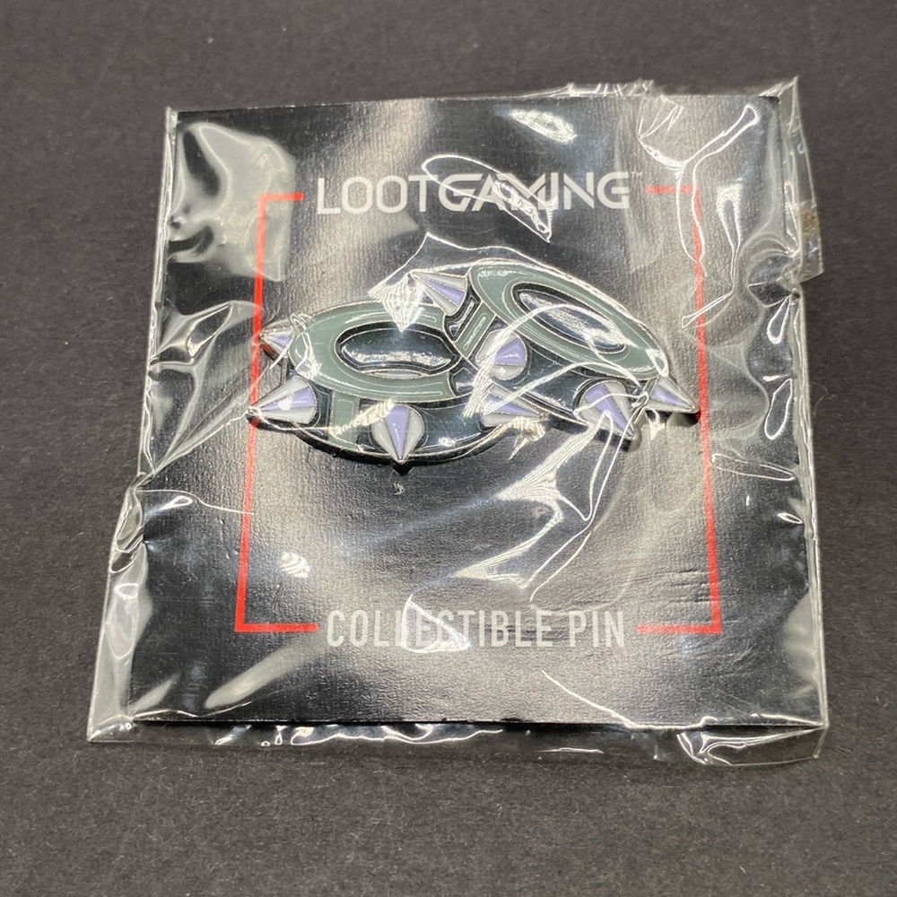 Item 811 Loot Gaming Collectible Pin 2019 Bowser Wrist Cuff Spiked Bracelet Pin